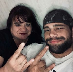 Meet your Posher, Dustin